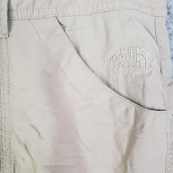 The North Face Shorts Women's Size 8 Khaki Flat Front Nylon Hiking - Picture 4 of 12